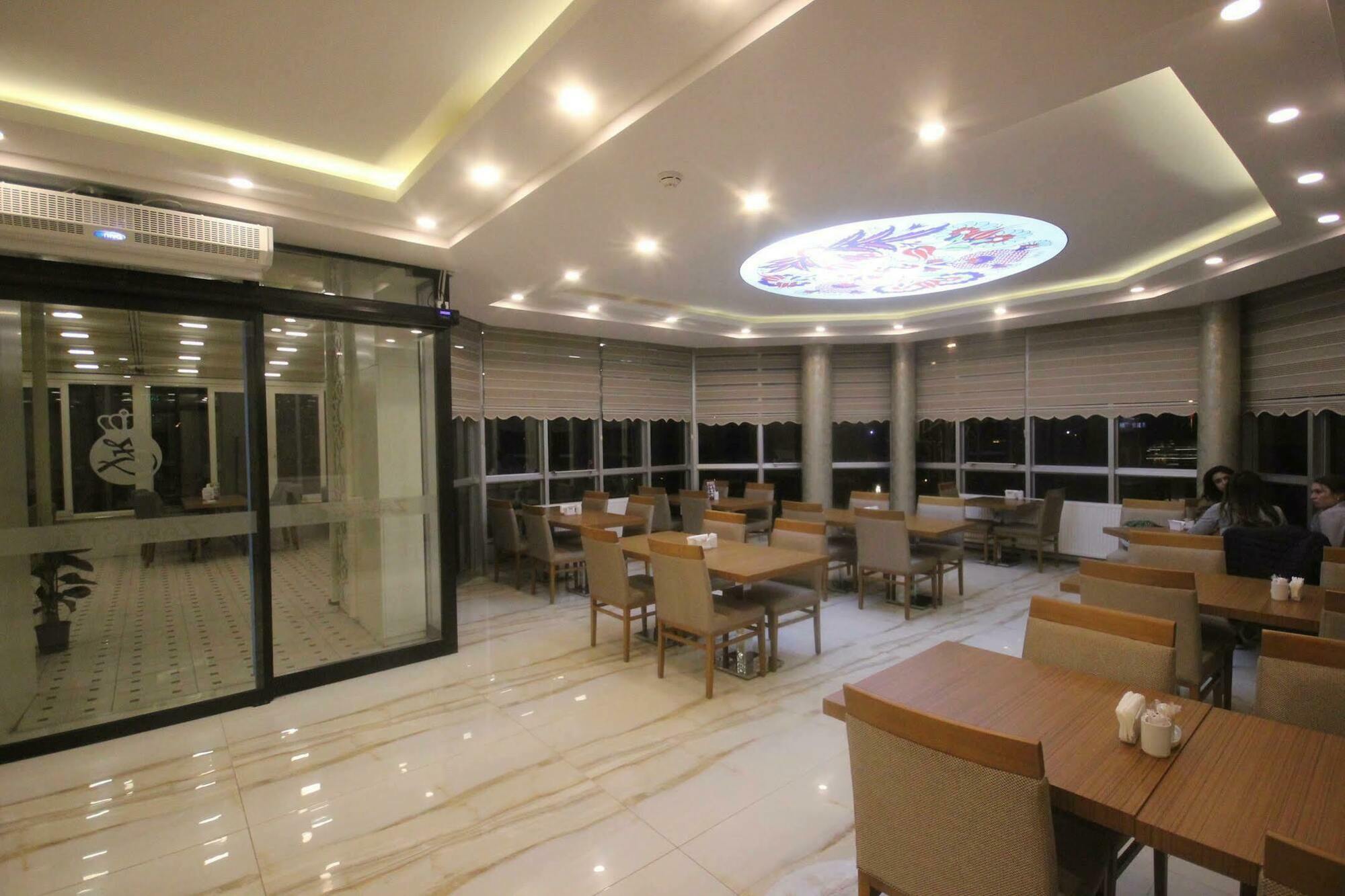 Garden Zara Hotel Restaurant Cafe Exterior foto